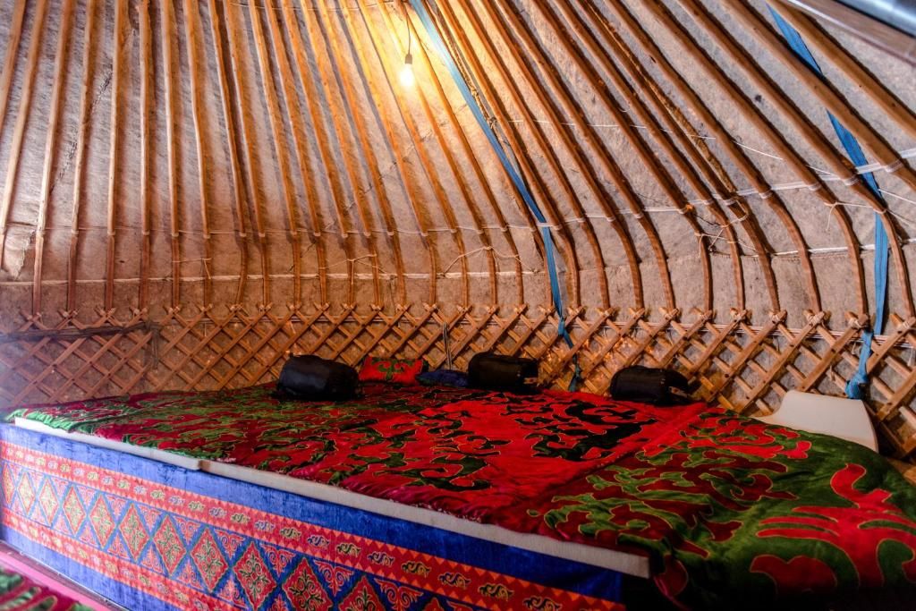 Люкс-шатры Jyrgalan Heights Yurt Lodge Dzhergalan-26